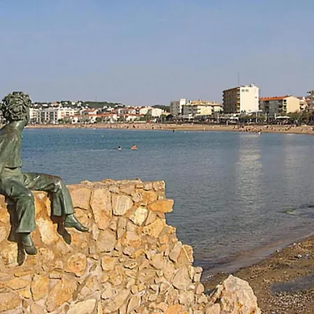 Casa Rosa Del Port Holiday home